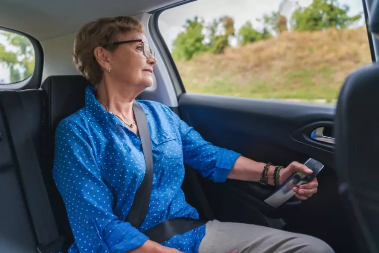 Taxi conventionné pour transport vers clinique, Châtel-Guyon, CENDREA